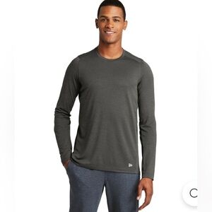 New Era Graphite series performance long sleeve men’s crew neck T-shirt size L